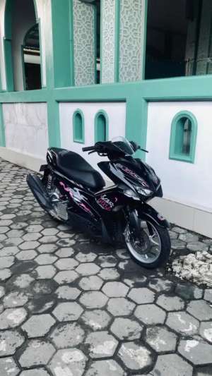 YAMAHA AEROX 2018 lokasi di Balaraja, tersedia melalui melalui situs Olx