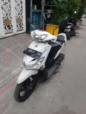 Jual bekas Yamaha Mio 2010 ss lengkap mesin bagus plat E Indramayu, stater tokcer,lokasi di Bekasi Utara