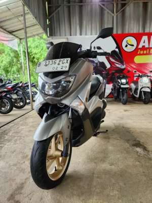 Yamaha nmax 2018 Super Mulus lokasi di Bojonggede, tersedia melalui melalui situs Olx