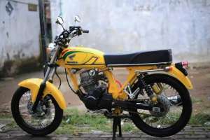 Jual bekas Basic CB 100 K5 tahun 1983 mesin full tiger stater hidup,lokasi di Margahayu