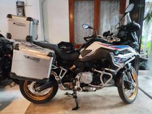 BMW GS F850 FP 2018 pemakaian 2019 lokasi di Wiyung, tersedia melalui melalui situs Olx