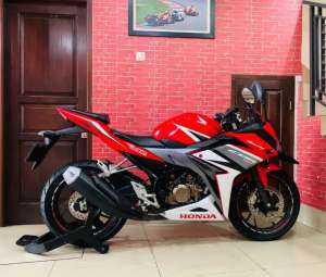 Jual bekas CBR 150 R th 2019,lokasi di Ciputat