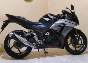 Jual bekas CBR Gres OriginaL,lokasi di Ciledug