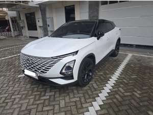 Jual bekas CHERY OMODA 5 RZ PUTIH TWO TONE 2023 LIKE BRAND NEW,lokasi di 