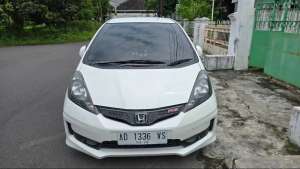 Jual bekas Dijual Honda Jazz RS 2013 - Plat AD Kota,lokasi di 