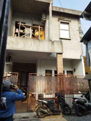 Dijual Rumah 2 Lantai di Kenanga Cipondoh Tangerang lokasi di Cipondoh, tersedia melalui melalui situs Olx