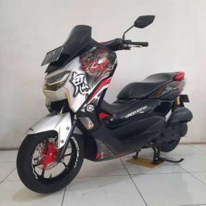 Jual bekas Dp termurah nih guys cuma 600k NMAX KEYLESS CUSTOM 2022 second,lokasi di Sukmajaya