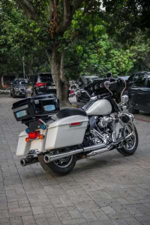 Jual bekas ELECTRA POLICE WHITE 2014 RUSHMORE,lokasi di Denpasar Utara