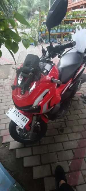 Honda ADV 150 ABS lokasi di Sawah Besar, tersedia melalui melalui situs Olx