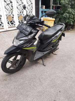 Jual bekas Honda Beat ECO 2017 ss lengkap mesin bagus plat B DKI, stater tokcer,lokasi di Bekasi Utara