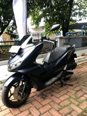 Jual bekas Honda PCX New 160 2023 ABS Keyless,kilometer 13 Ribuan,Remote 2,Barcod,lokasi di Bekasi Utara