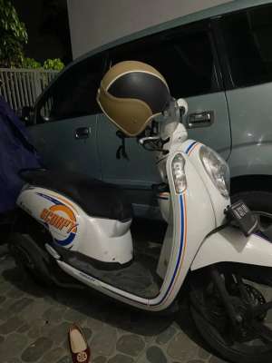 Honda Scoopy 2017 lokasi di Lowokwaru, tersedia melalui melalui situs Olx