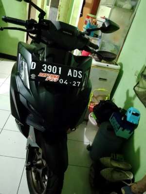 Jual motor Vario 160 ABS lokasi di Cimeunyan, tersedia melalui melalui situs Olx