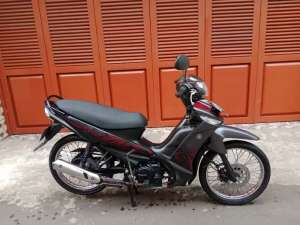 Jual bekas jual yamaha vega zr 2010,lokasi di Gunung Sindur