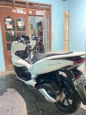 Jual bekas pcx second 2020,lokasi di Polokarto