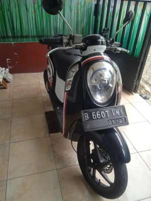 Jual bekas Scoopy 2017 Gen 3 normal ISS dan CBS poris cipondoh,lokasi di Cipondoh