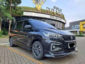 Jual bekas SUZUKI ERTIGA SPORT HYBRID AT MATIC 2022 HITAM KM 28RB,lokasi di 