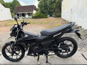 Suzuki Satria 150 injeksi , Th 2017 , Black lokasi di Kartoharjo, tersedia melalui melalui situs Olx