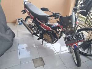 Suzuki Satria FU barong lokasi di Tamansari, tersedia melalui melalui situs Olx