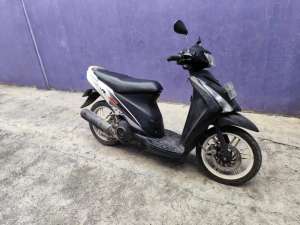suzuki spin sr 2006 lokasi di Gabus, tersedia melalui melalui situs Olx