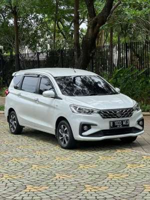 Jual bekas TDP 10jt LIKE NEW Suzuki Ertiga GX Hybrid AT 2022,lokasi di 
