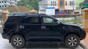 Jual bekas Toyota Fortuner 2006 Bensin . Pemakaian pribadi,lokasi di 
