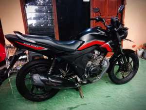 Verza CB 150cc ,Istimewa lokasi di Rungkut, tersedia melalui melalui situs Olx