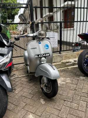Jual bekas Vespa Sprint 77 Asli Banda Aceh,lokasi di Menteng