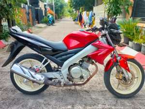 Vixion old 2008 surat kumplit lokasi di Margaasih, tersedia melalui melalui situs Olx