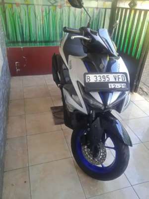 Jual bekas Yamaha aerox 2019 type R normal Poris cipondoh,lokasi di Cipondoh
