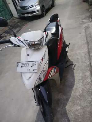 Jual bekas Yamaha Mio J 2012 ss lengkap mesin bagus pajak hidup plat R Cilacap,lokasi di Bekasi Utara