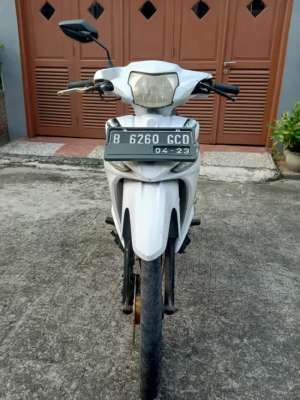 Yamaha Vega RR 2013 NEGO lokasi di Cengkareng, tersedia melalui melalui situs Olx