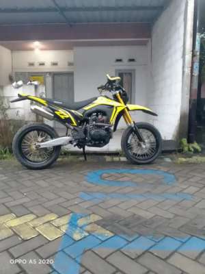 Jual bekas CRF basic Megapro mono 2012 plat H,lokasi di Kaliwungu