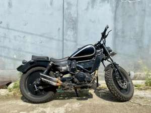 Jual bekas Custom Bobber Yamaha Byson,lokasi di Gunungpati