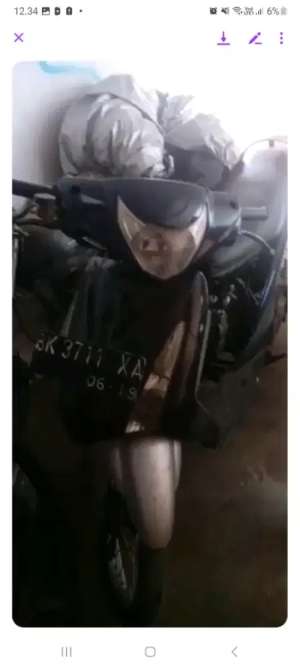 di jual cepat kereta spin... lokasi di Medan Johor, tersedia melalui melalui situs Olx