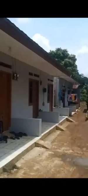 Dikontrakan sewa bulanan daerah cidokom parung deket pabrik garmen lokasi di Parung, tersedia melalui melalui situs Olx