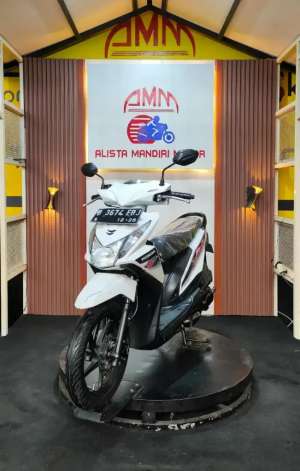 Jual bekas HONDA BEAT FI CW TH.2013,lokasi di Cimanggis