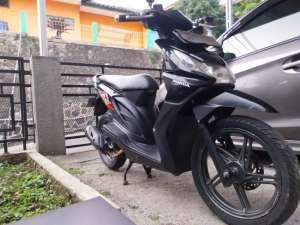 Honda beat karbu lokasi di Cidadap, tersedia melalui melalui situs Olx