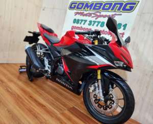 Jual bekas HONDA CBR 150 2021 . ALL NEW CBR 150R red,lokasi di Bekasi Barat