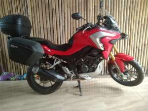 HONDA CBX 150 merah lokasi di Kuningan, tersedia melalui melalui situs Olx