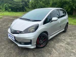 Jual bekas Honda Jazz 1.5 RS Bensin-AT 2013 Abu-abu WNW,lokasi di 