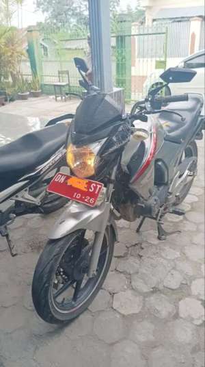 Honda New Megapro 2011 150cc lokasi di Tatanga, tersedia melalui melalui situs Olx