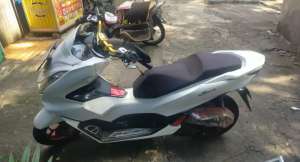Jual bekas Honda PCX New 160 2023 Keyless ss lengkap mesin bagus pajak hidup,lokasi di Bekasi Utara