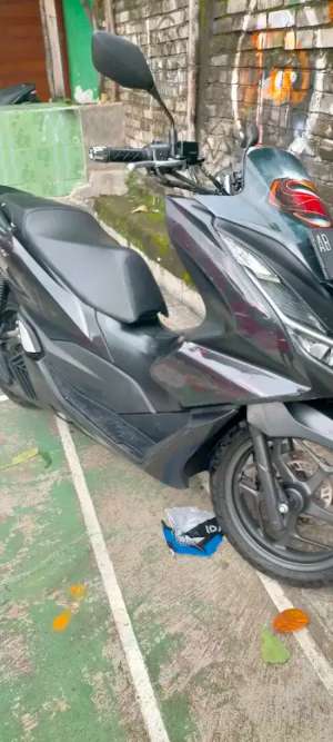 hondaPCX cbs 160cc lokasi di Jetis, tersedia melalui melalui situs Olx