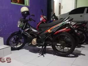 Jual cepat suzuki satria fu 2008 lokasi di Pasar Kliwon, tersedia melalui melalui situs Olx