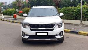 Jual bekas Kia Seltos EX Plus 2021 putih sunroof,lokasi di DKI Jakarta