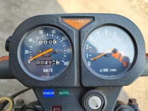 Km 4ratus SUZUKI TS 125 1996 lokasi di Samarinda Kota, tersedia melalui melalui situs Olx