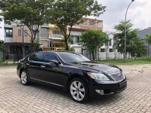 Lexus LS 460L 2011 , tersedia melalui melalui situs Olx