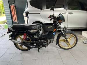 Motor Antik Hobi Klasik Suzuki RC100 Sprinter 1989 lokasi di Percut Sei Tuan, tersedia melalui melalui situs Olx