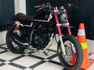 Jual bekas Motor custom basic scorpio modif scrambler scorpio bobber japstyle,lokasi di Sukun